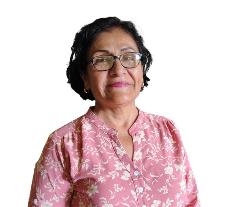 Lic.  Paula Clotilde Liza Santa cruz